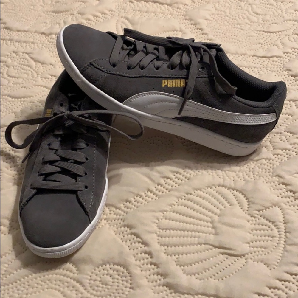 Puma Athletic Shies. Size 7.5